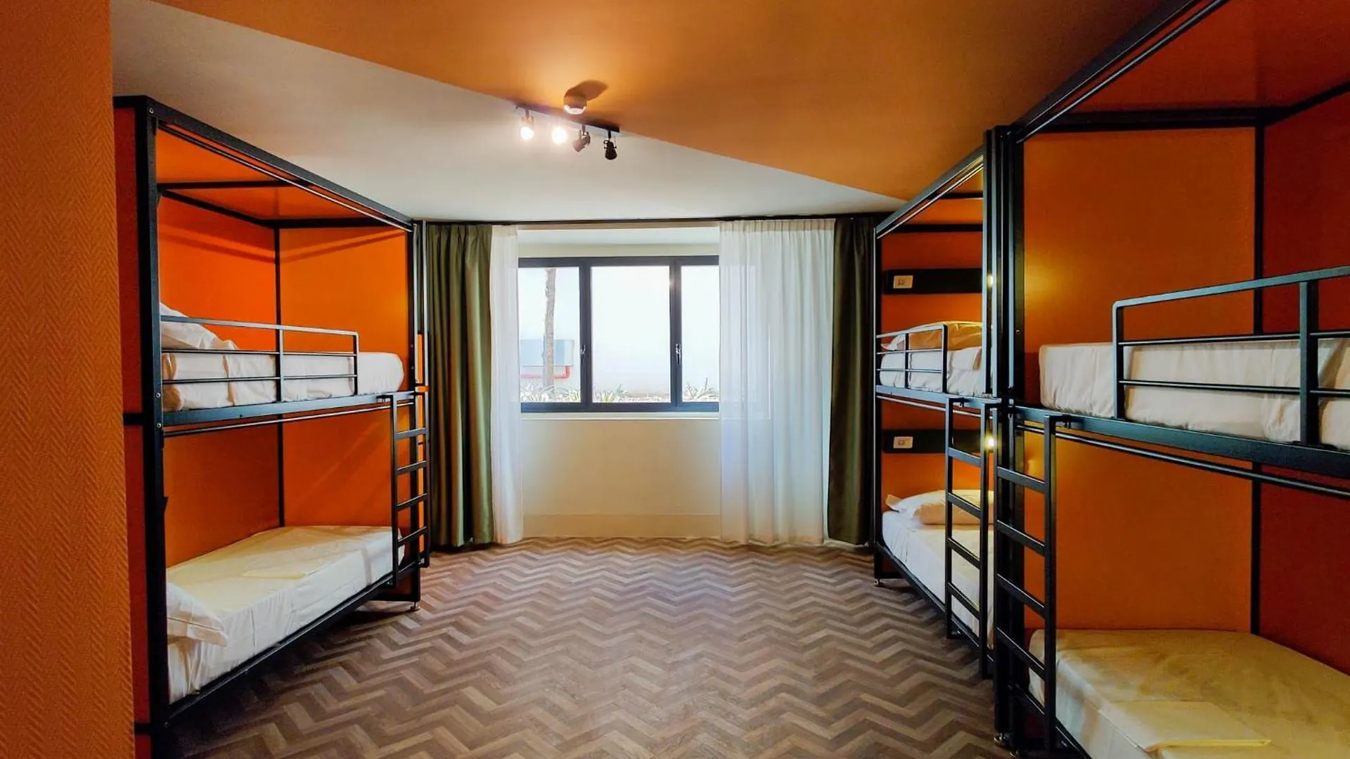 Hostel Yellowsquare Firenze