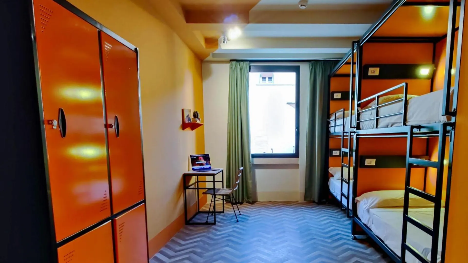 Hostel Yellowsquare Firenze